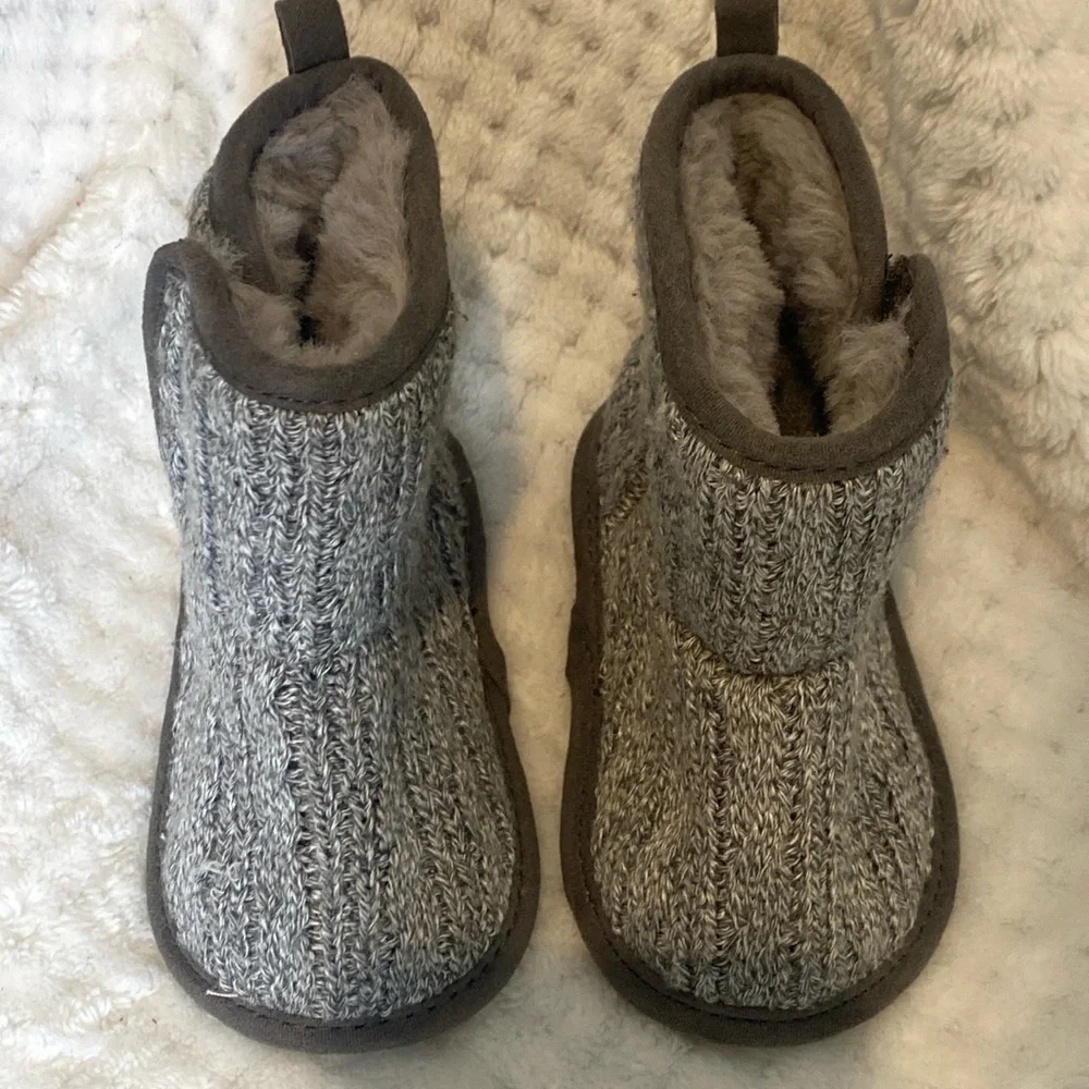 OshKosh baby B’gosh boots shoes